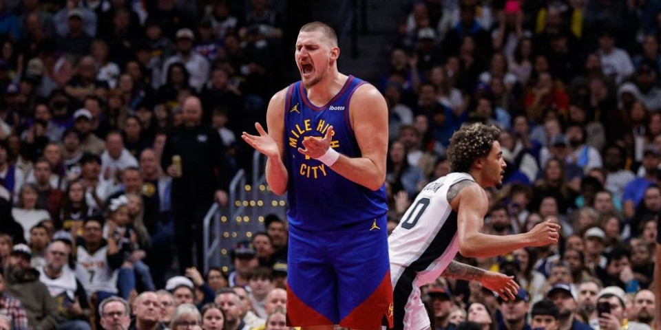 Bedno i jadno - Hteo da ponizi Jokića, pa rekao da je debeo (VIDEO)