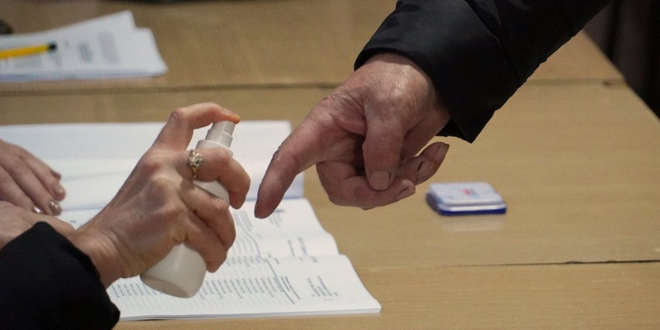 Od presudnog značaja da Srbi glasaju na KiM: Ko je prodao veru za večeru i iz senke radi za Kurtija?