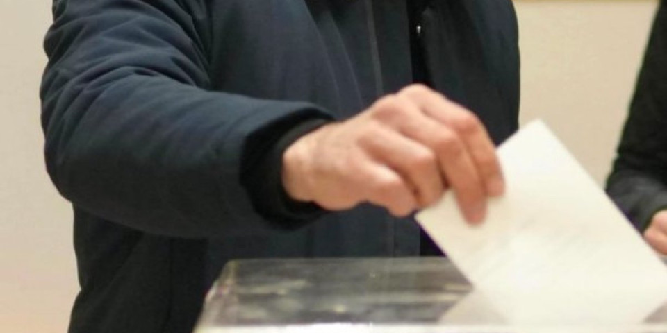 Švajcarci rekli glasno "ne": Dva predloga pala u vodu — jedan posebno izazvao pometnju među građanima