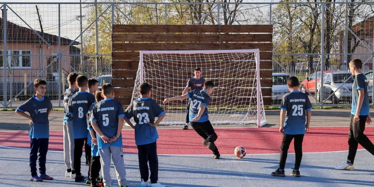 Gujon: Jedno od najvećih srpskih sela na centralnom Kosovu i Metohiji dobilo novi sportski teren