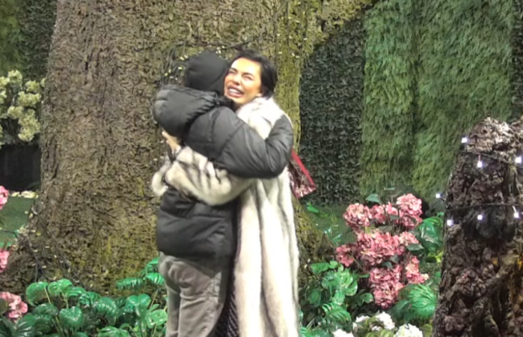 Rođeni brat Mine Vrbaški ušao u "Elitu" - Ona ostala u šoku, jeca na sav glas (VIDEO)