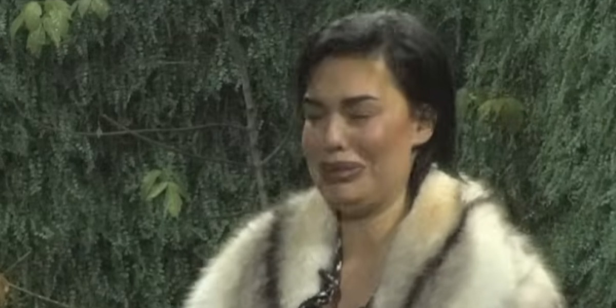 Rođeni brat Mine Vrbaški ušao u "Elitu" - Ona ostala u šoku, jeca na sav glas (VIDEO)