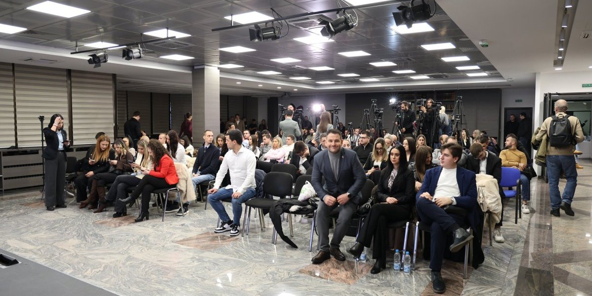 Izborni štab SNS u Sečnju