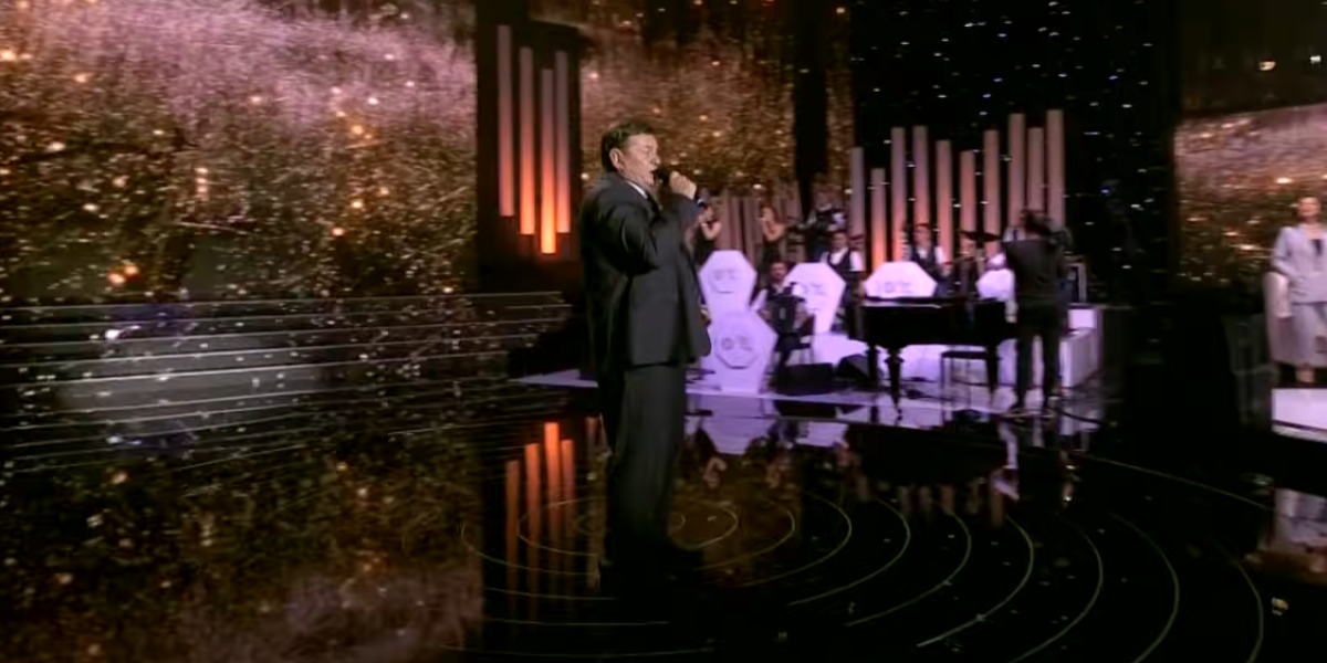 Žena mu je poginula, a sin umro - Pevača zadesila jeziva porodična tragedija