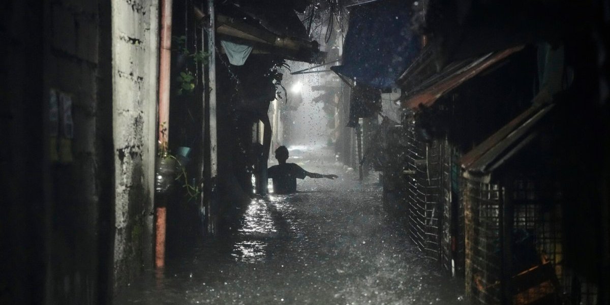(VIDEO) Stravične poplave pogodile Grčku, cela država na nogama: Ovakva katastrofa dosad nije viđena, uvode se vanredne mere
