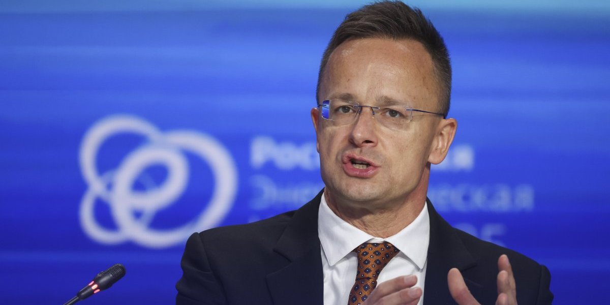 Orban zna šta radi: Sijarto otkriva ključni razlog zbog kog Mađarska bira Putina