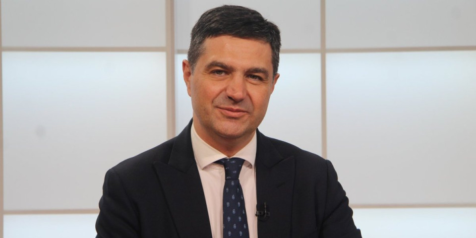 Bacio se na napadača koji je držao oružje! Oglasio se heroj dana - Ovako je gradonačelnik Niša sprečio pljačku