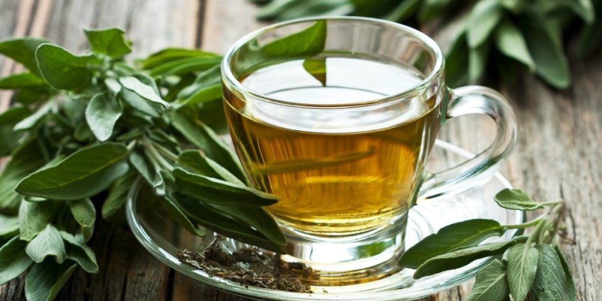 Ovaj čaj često pijemo, a gori je od alkohola: Opasan je za jetru