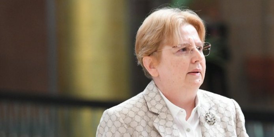 ''Nestala'' vrhovna tužiteljka u akciji: Dolovac iz Haga naložila gonjenje novinara, Stamenković tražio snimke kamera