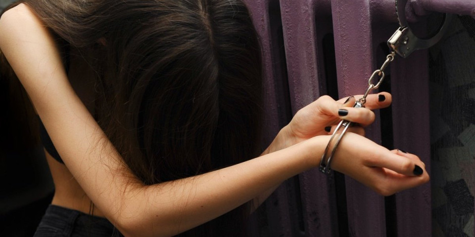 Ova evropska zemlja je na rubu propasti: Trgovina ljudima raste, otimaju žene za prostituciju, ljudi beže glavnom bez obzira