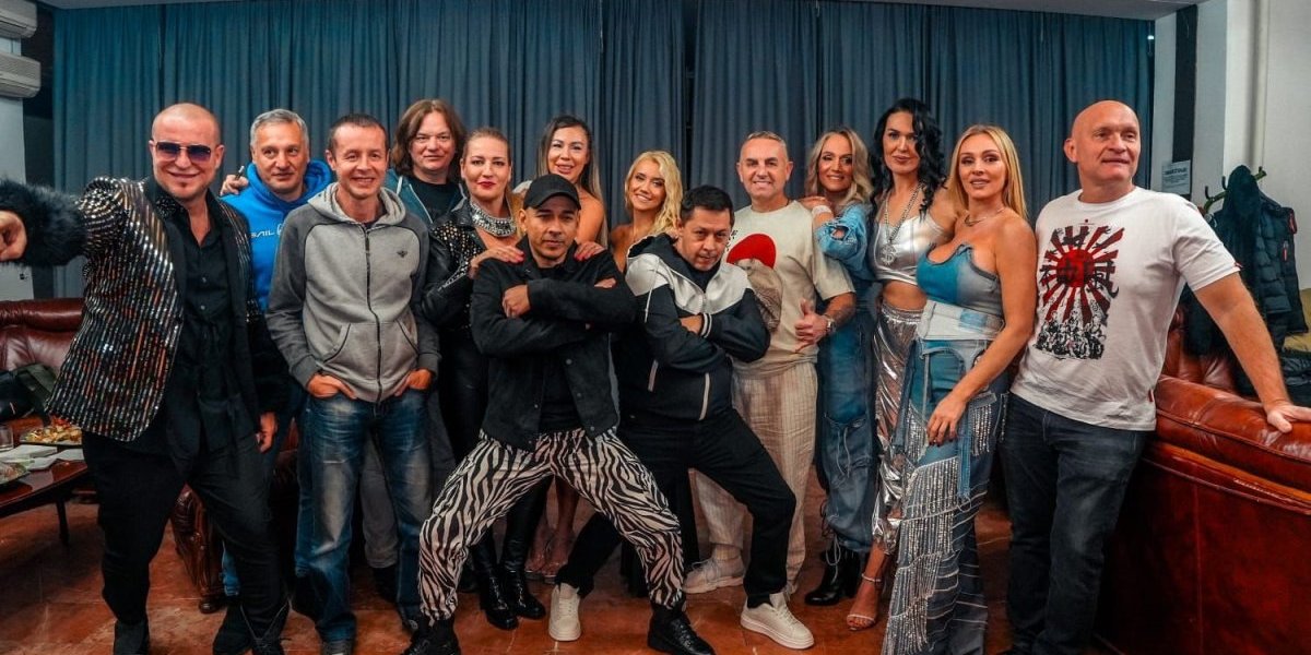 Haos u Spensu: Devedesete oživele pred hiljadama ljudi