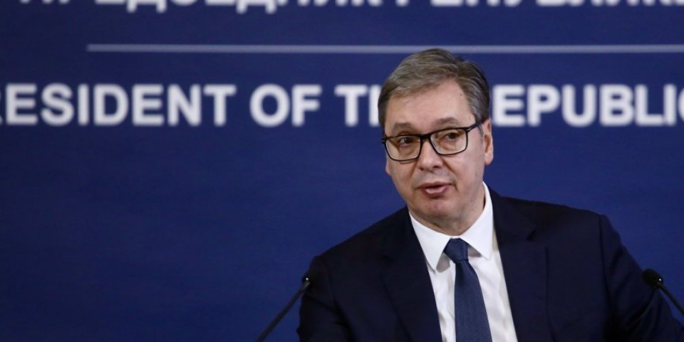 Vučić oštro o napadima na Informer: Svim nasilnicima poručio jedno
