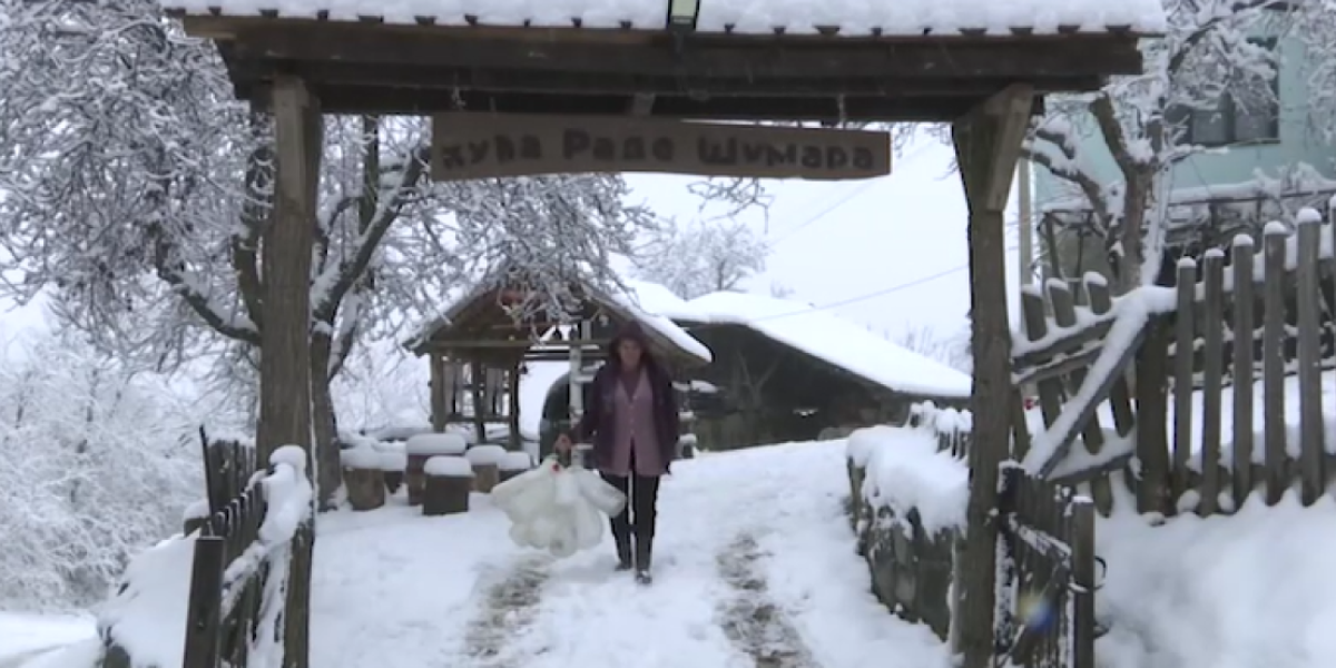 Izvor vode im je daleko od kuća 