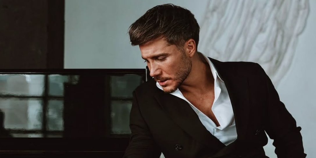 Premijera: Saša Kovačević sa novim singlom "Boje leptira" priprema publiku za koncerte u Sava Centru (VIDEO)