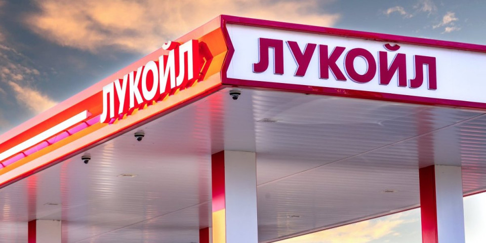Novi plan Vašingtona: Lukoil ostaje "na čekanju", Amerikanci preko ruskih milijardi gase rat!