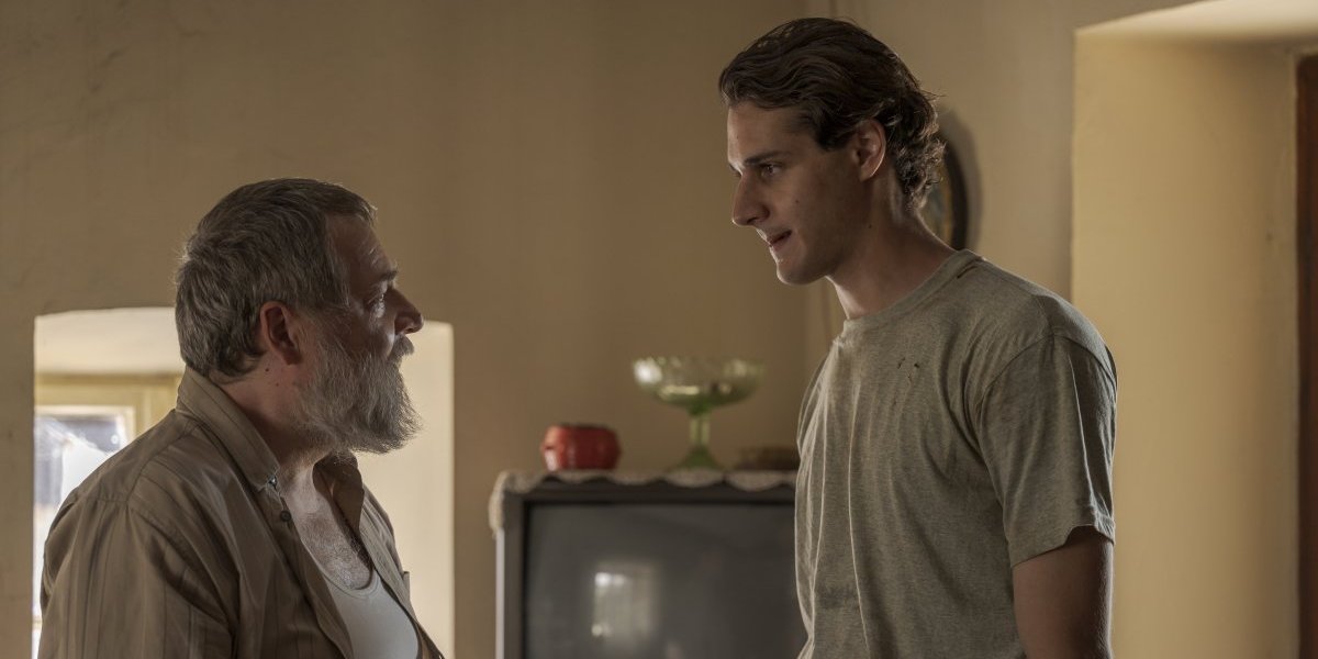 Luka se vraća u Knin, pa odlazi u manastir