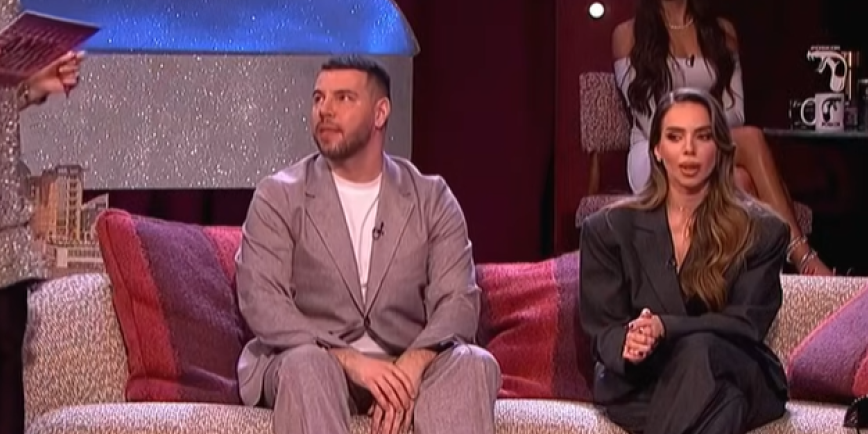 Pevač ženi usred emisije rekao da bi je prevario: "Ovo je bilo baš glupo" (VIDEO)