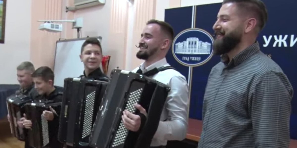 Kad Srbi sviraju, to se ceni: Mali Užičani prevazišli profesora