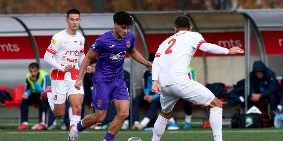 U Kupu samo iznenađenja: Bruka Nišlija protiv Zvezdine filijale - Makazice spasile Vošu