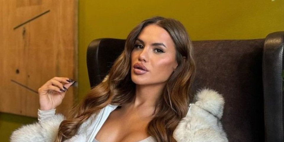 "Desio se pokušaj suicida": Influenserka promenila pol, a zbog depresije digla ruku na sebe