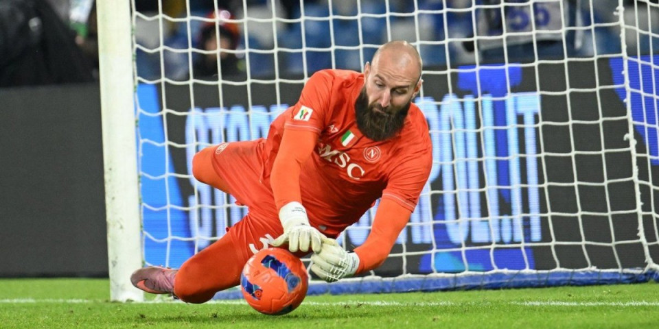 Vanja heroj Napolija: Srbin zatresao mrežu, pa odbranio penal i odveo tim u četvrtfinale Kupa (VIDEO)