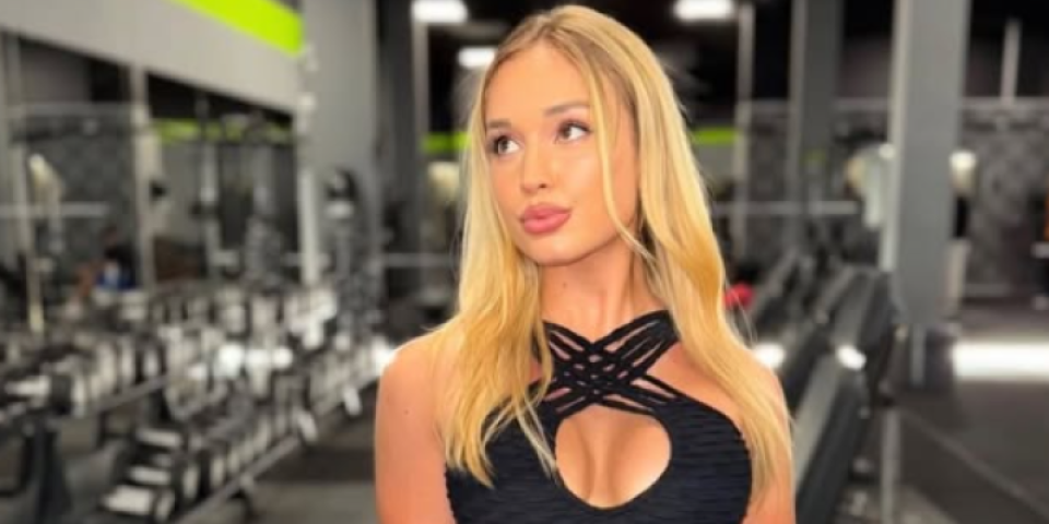 Bujne grudi, guza puca: Ljudi, šta je ovo? Sve gori zbog praunuke legende fudbala (FOTO)