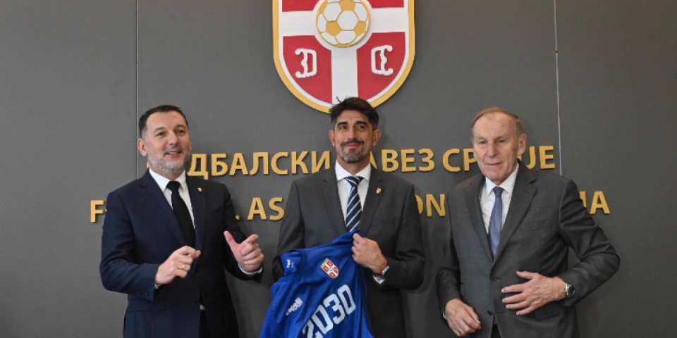 Kraj, Veljko i zvanično postao selektor: Plavi dres i legendarni slogan... (VIDEO/FOTO)