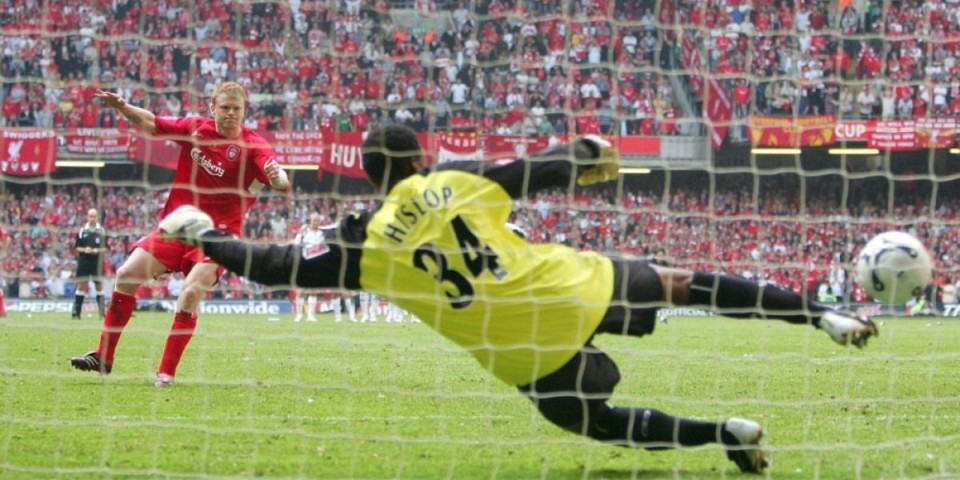 Svet u šoku! Legendarni fudbaler otkrio da ima najteži oblik raka