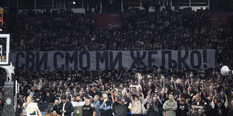 Jedan Obradović je u Areni: Žocov naslednik iz prvih redova prati Partizan (FOTO)