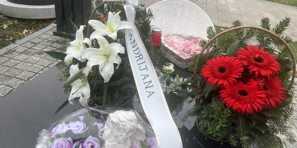 Grob Džeja Ramadanovskog