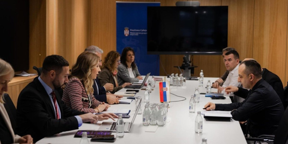 Održan sastanak! Ovo je rešenje za stabilno snabdevanje naftnim derivatima u uslovima sankcija NIS-u (VIDEO)