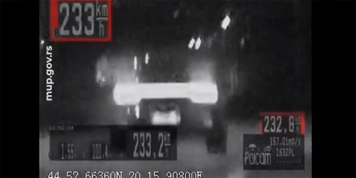 "Poršeom" kroz Surčin 233 na sat! Snimak ledi krv u žilama (VIDEO)