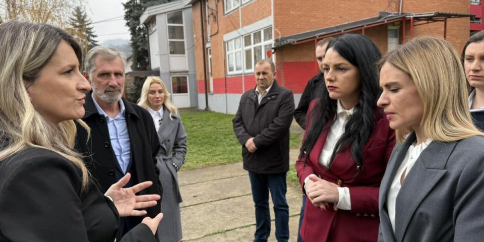 Ministarka donela lepe vesti! Porodica Vučić donirala igračke Domu „Vera Blagojević“