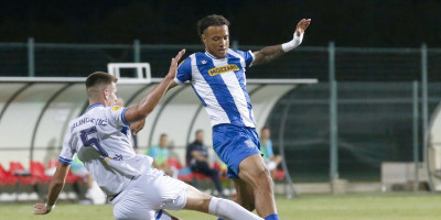 Zvezda traži špica, ovaj igrač se ozbiljno nameće: Holanđanin preti Kataiju i Ivaniću (VIDEO)