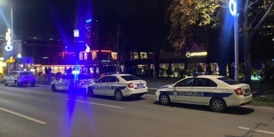 Pucnjava u poznatom restoranu na Novom Beogradu: Izrešetan vođa navijača?