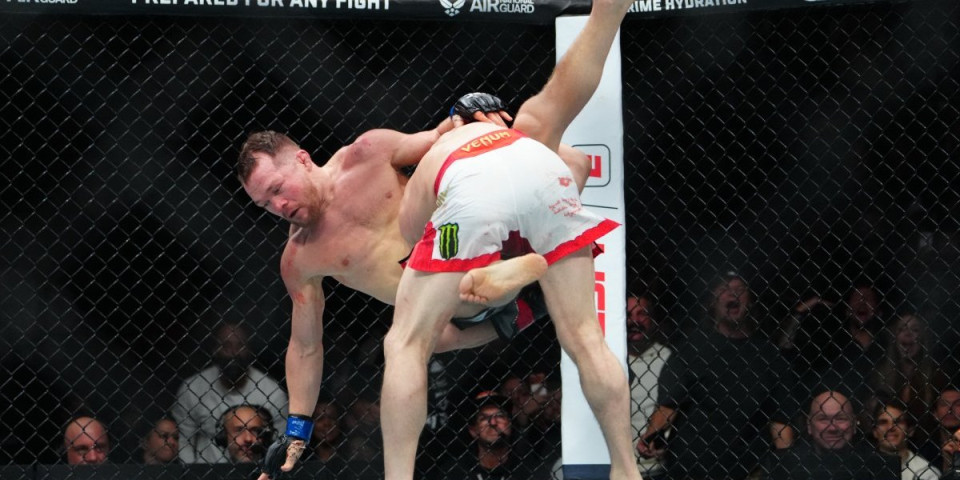 Ne gledajte ako nemate jak želudac: Fotke lede krv u venama, unakazio mu lice, bacio ga na glavu...