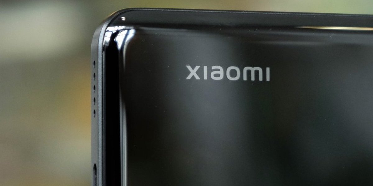 Xiaomi ulazi u trku sa Samsungom: Novi TriFold uređaj stiže 2026