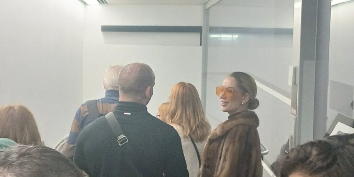 Tea Tairović sa suprugom Ivanom