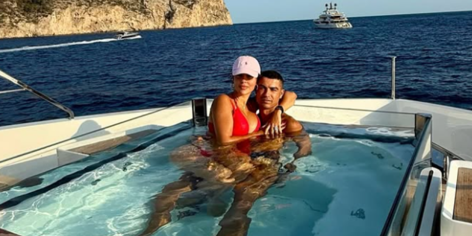 Georgina u tangicama na luksuznoj jahti od 6,5 miliona evra: Ronaldova verenica mami uzdahe (FOTO/VIDEO)