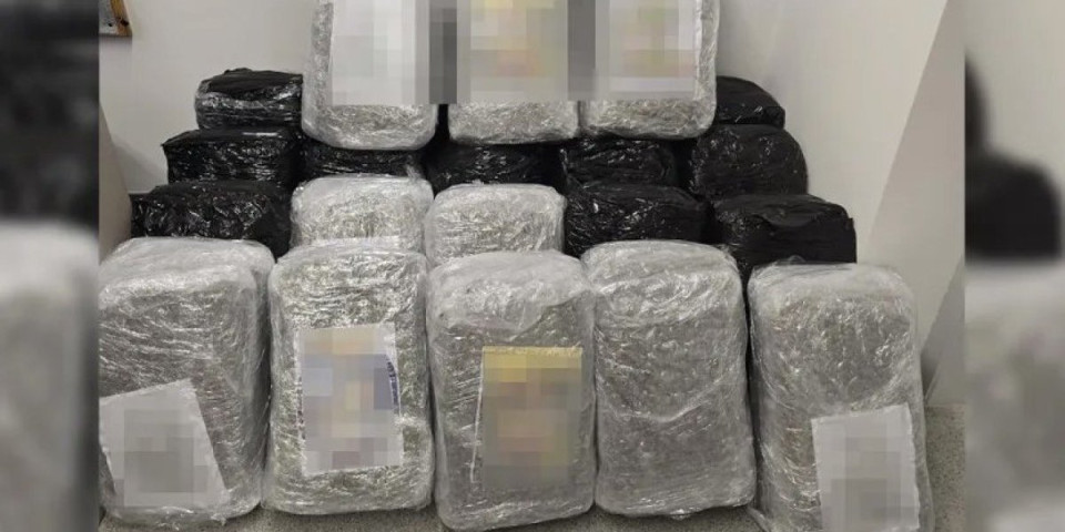 Albanac šokirao policiju na granici: Evo kako je pokušao da preveze 13 kilograma kokaina