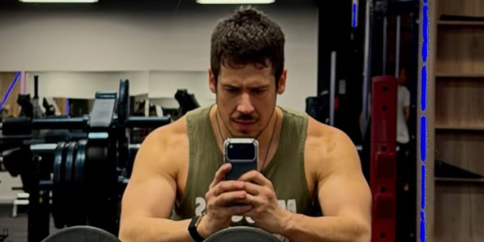 Kao od brega odvaljen: Nikola Rokvić smršao 20 kilograma, ocrtava mu se svaki mišić