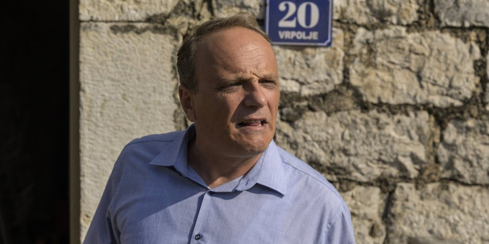 "Ne snimajte u crnogorskim školama, naljutiće se Hrvatska": Slaviša Čurović o skandaloznim sabotažama "Tvrđave"