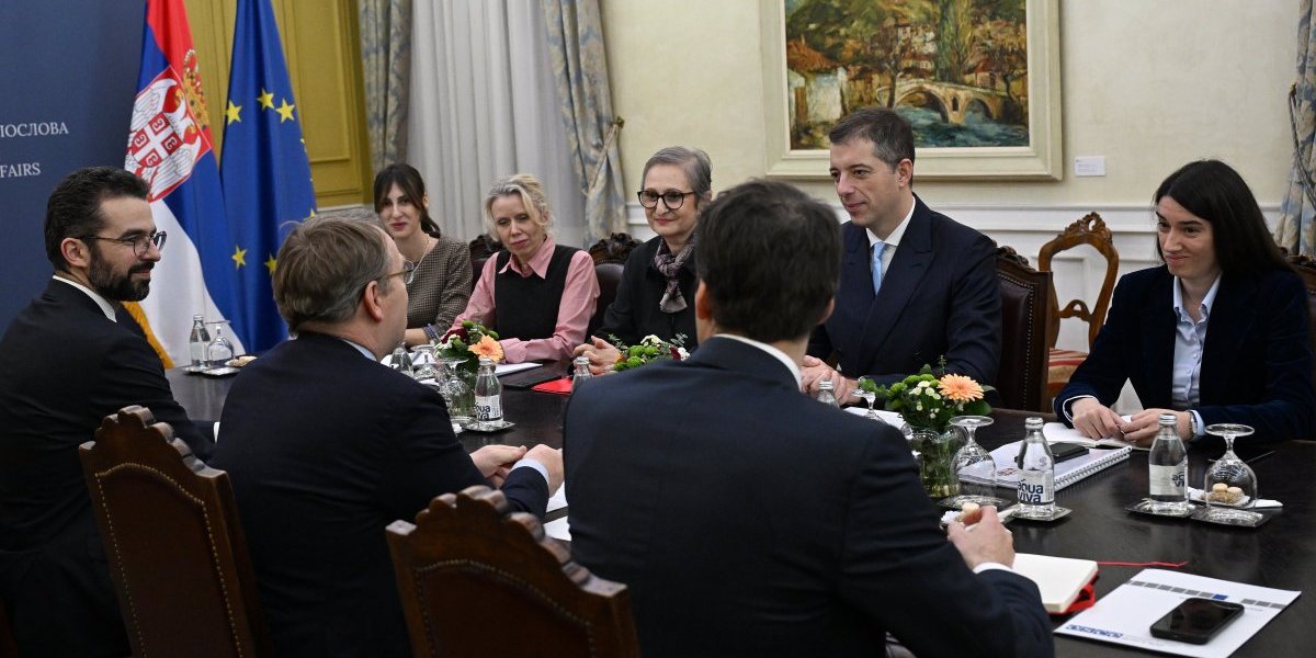 Marko Đurić sastao se danas sa visokim komesarom za nacionalne manjine Organizacije za evropsku bezbednost i saradnju (OEBS) Kristofom Kampom.