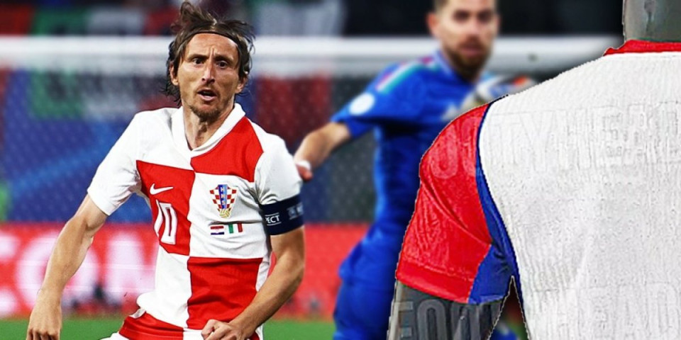 Srpska trobojka na dresu Hrvatske - Gori u komšiluku, Hrvati bljuju vatru, preseo im Mundijal