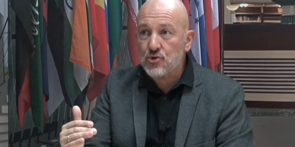 UST spustilo Majića: Vaša nestručnost je već osnov za razrešenje!