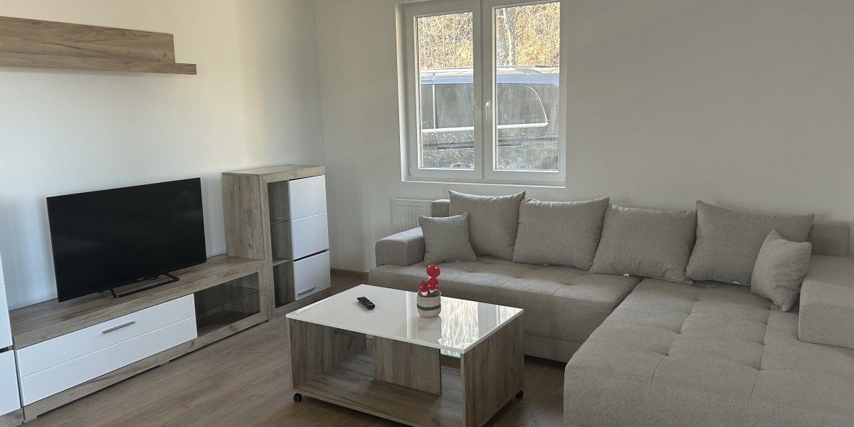 Kuća je kompletno opremljena novim nameštajem