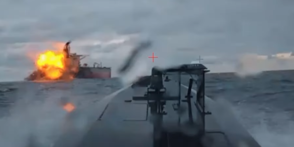 Ukrajinske snage pogodile ruski brod u Crnom moru vredan 30 miliona evra (VIDEO)