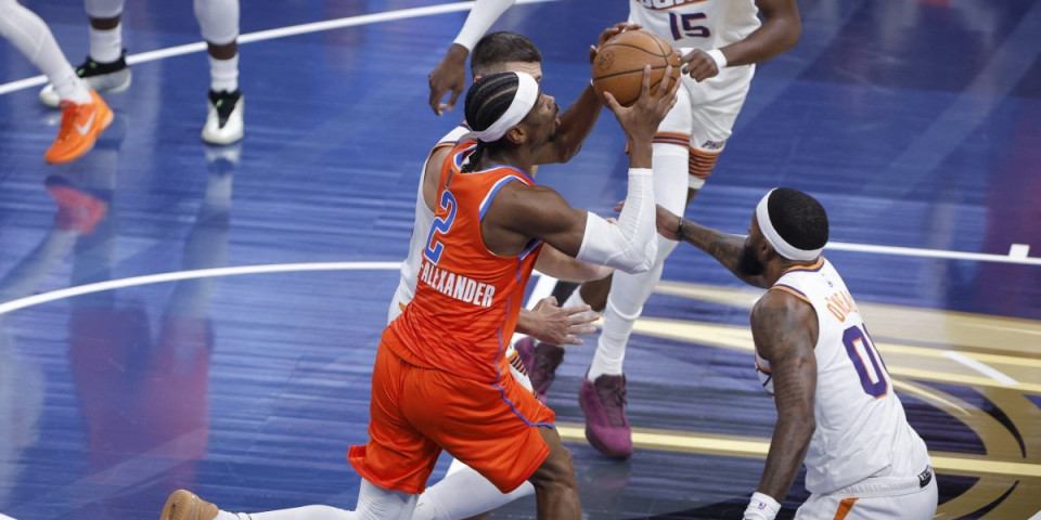 Pogledajte vi kako se on baca! Sramno izdanje MVP-ja najjače lige na svetu