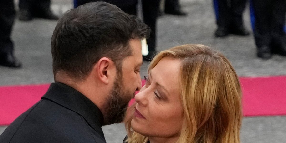 Opa! Šta je ovo Đorđa Meloni uradila Zelenskom? Bilo je mnogo bolno, poruka je jasna -  Putinu mora da preda ovo