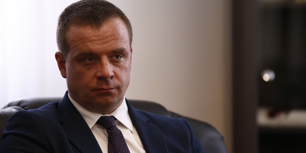 Achutng, achtung! Blokader-cinkaroš Stojković se žali Amerikancima na NIS